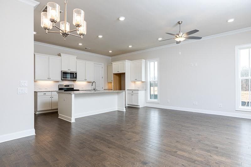 3 bedroom, 3 bathroom, 2,064 sq ft townhouse for rent at 906 Farmstead Road, Suwanee, GA 30024 for $2,700 a month — photo 3