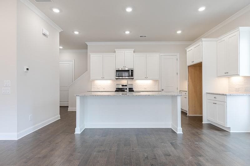 3 bedroom, 3 bathroom, 2,064 sq ft townhouse for rent at 906 Farmstead Road, Suwanee, GA 30024 for $2,700 a month — photo 4