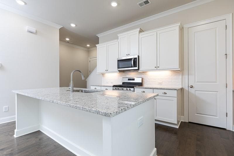 3 bedroom, 3 bathroom, 2,064 sq ft townhouse for rent at 906 Farmstead Road, Suwanee, GA 30024 for $2,700 a month — photo 5