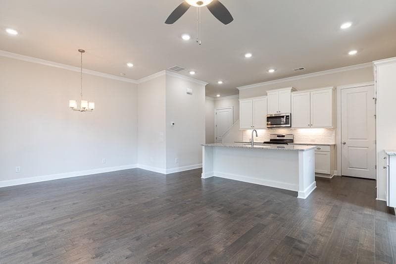 3 bedroom, 3 bathroom, 2,064 sq ft townhouse for rent at 906 Farmstead Road, Suwanee, GA 30024 for $2,700 a month — photo 7