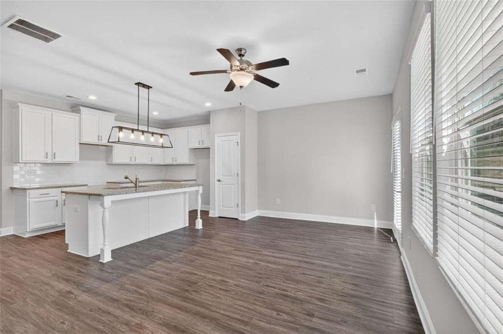 3 bedroom, 3 bathroom townhouse for sale at 6170 Ripple Way 80, South Fulton, GA 30349 — photo 4