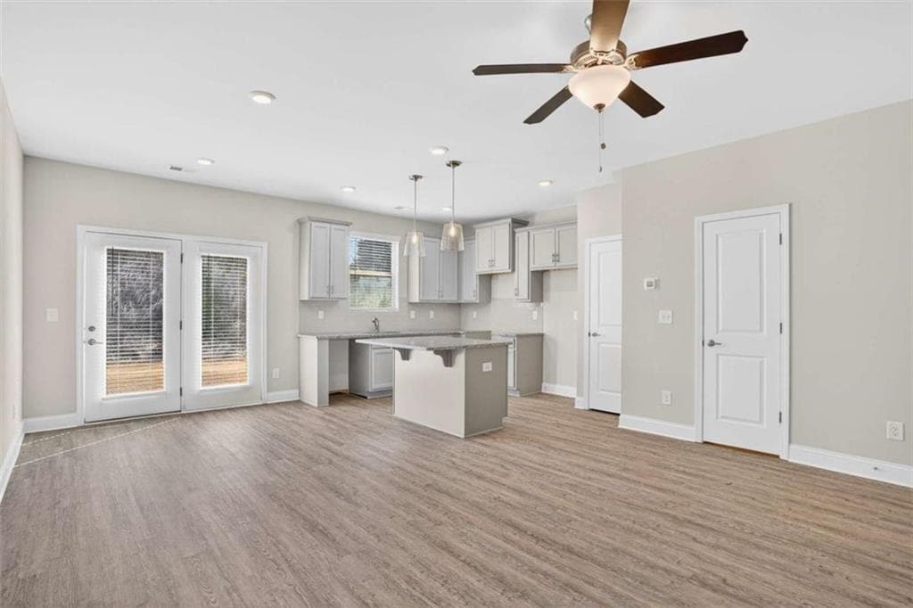 3 bedroom, 3 bathroom, 1,296 sq ft townhouse for sale at 6178 Ripple Way 82, South Fulton, GA 30349 — photo 8