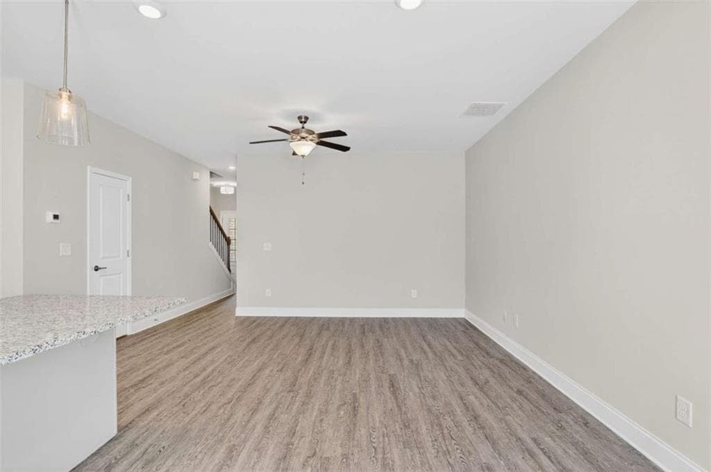 3 bedroom, 3 bathroom, 1,296 sq ft townhouse for sale at 6178 Ripple Way 82, South Fulton, GA 30349 — photo 10
