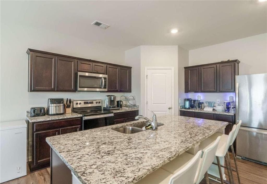 4 bedroom, 3 bathroom, 2,389 sq ft single family residence for rent at 449 McCall, Monroe, GA 30655 for $2,200 a month — photo 8