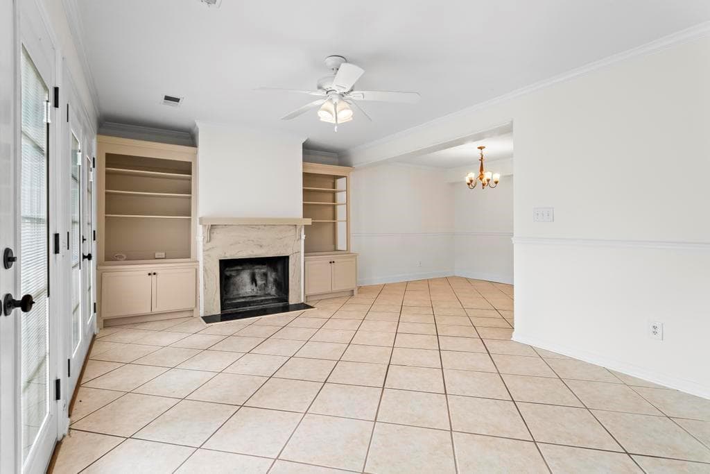 2 bedroom, 3 bathroom, 1,352 sq ft townhouse for sale at 1021 Riverbend Club Drive, Atlanta, GA 30339 — photo 7