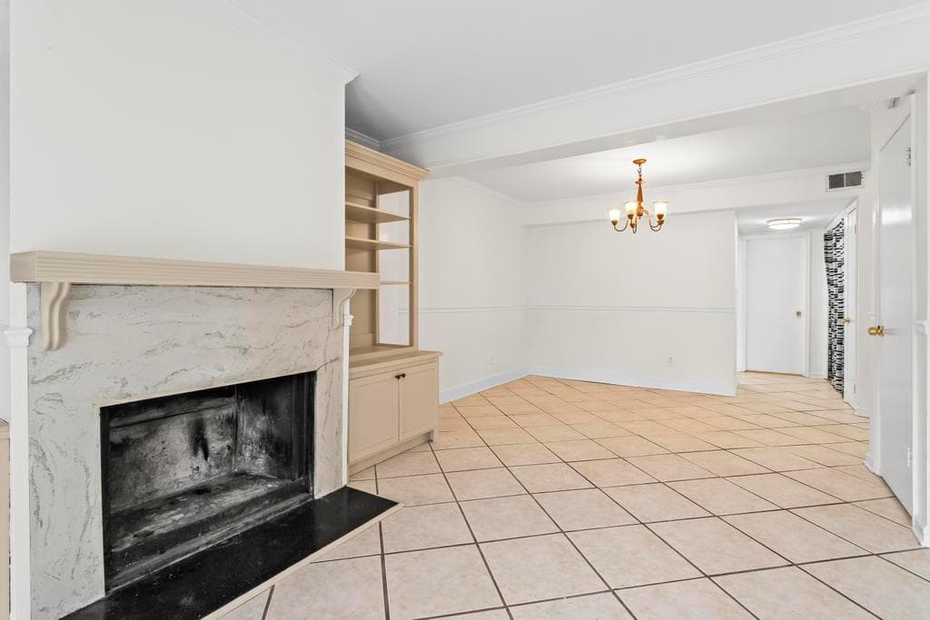 2 bedroom, 3 bathroom, 1,352 sq ft townhouse for sale at 1021 Riverbend Club Drive, Atlanta, GA 30339 — photo 8