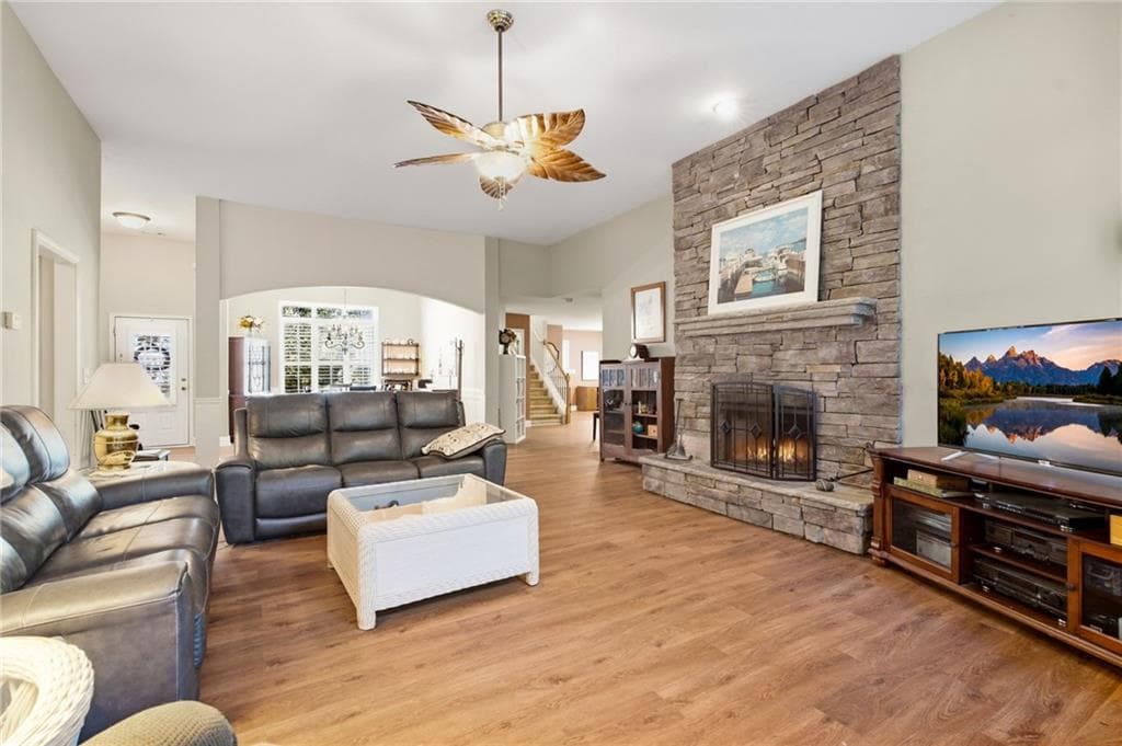 4 bedroom, 3 bathroom, 2,796 sq ft single family residence for sale at 68 High Creek Drive, Dahlonega, GA 30533 — photo 10
