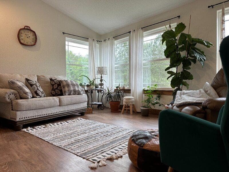 3 bedroom, 2 bathroom, 1,800 sq ft condominium for rent at 56 Spring Creek Court, Canon, GA 30520 for $1,590 a month — photo 1 of 19