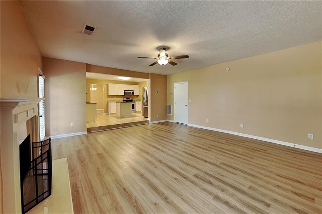 4 bedroom, 3 bathroom, 2,645 sq ft single family residence for rent at 35 Bermuda Court, Dallas, GA 30157 for $2,390 a month — photo 4