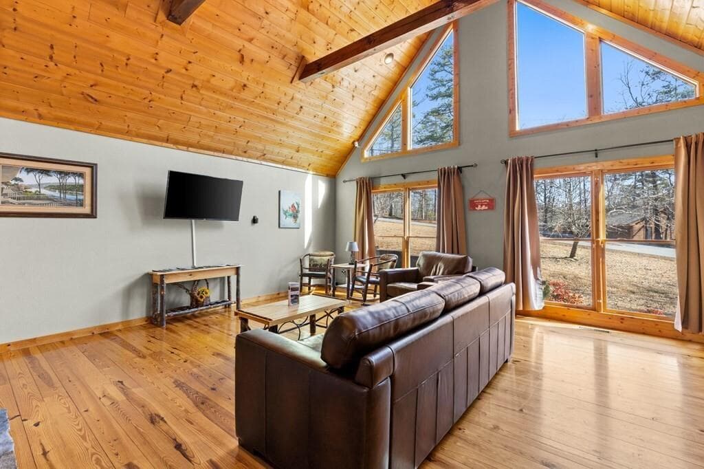 3 bedroom, 3 bathroom, 3,020 sq ft single family residence for sale at 814 Eagle Mountain Drive, Ellijay, GA 30540 — photo 4