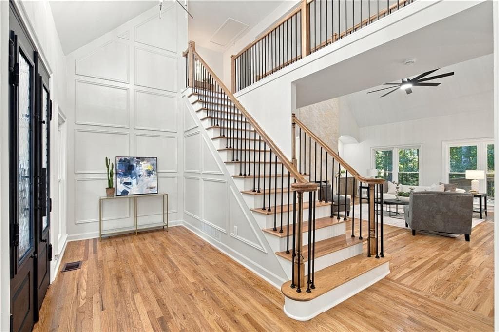 5 bedroom, 5 bathroom, 4,400 sq ft single family residence for sale at 6400 Bannerhorn Run, Alpharetta, GA 30005 — photo 5