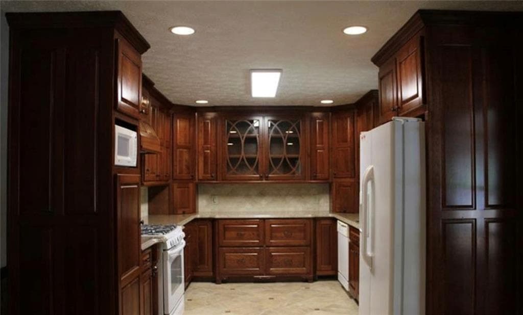 4 bedroom, 3 bathroom, 2,600 sq ft single family residence for rent at 426 Atlanta Highway, Loganville, GA 30052 for $2,600 a month — photo 8