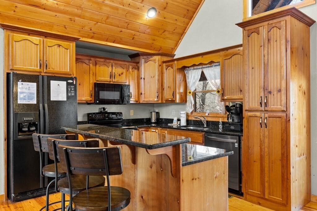 3 bedroom, 3 bathroom, 3,020 sq ft single family residence for sale at 814 Eagle Mountain Drive, Ellijay, GA 30540 — photo 9