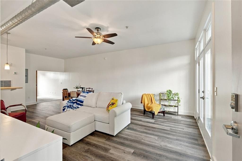 1 bedroom, 1 bathroom, 750 sq ft condominium for sale at 502 Pryor Street 217, Atlanta, GA 30312 — photo 4
