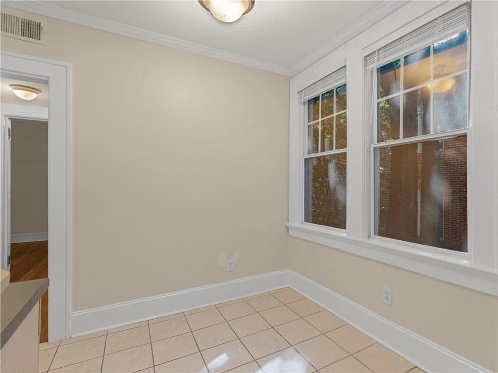 1 bedroom, 1 bathroom, 740 sq ft condominium for sale at 741 Frederica Street 1, Atlanta, GA 30306 — photo 7