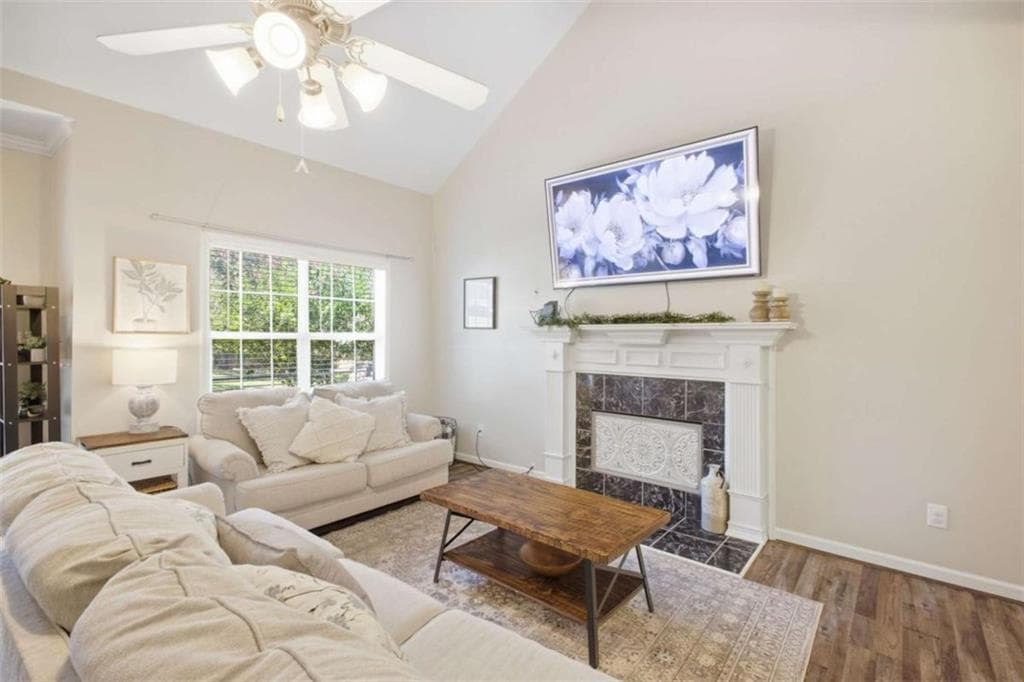 3 bedroom, 2 bathroom, 1,701 sq ft single family residence for sale at 33 Martha's Place, Cartersville, GA 30121 — photo 5