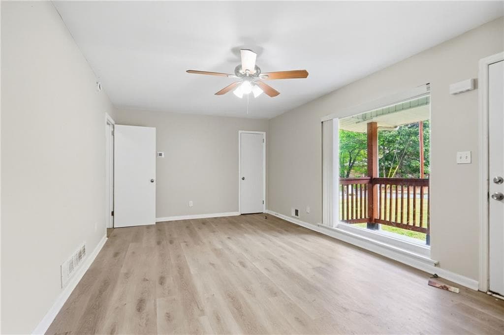 4 bedroom, 2 bathroom, 1,478 sq ft single family residence for sale at 2434 Shamrock Drive, Decatur, GA 30032 — photo 6