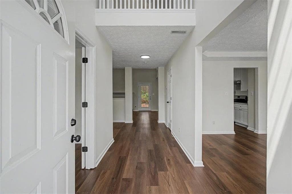 4 bedroom, 3 bathroom, 2,473 sq ft single family residence for sale at 3709 Auldyn Drive, Austell, GA 30106 — photo 4