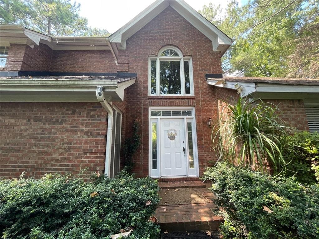5 bedroom, 4 bathroom, 4,804 sq ft single family residence for sale at 5030 Forest Run Trace, Johns Creek, GA 30022