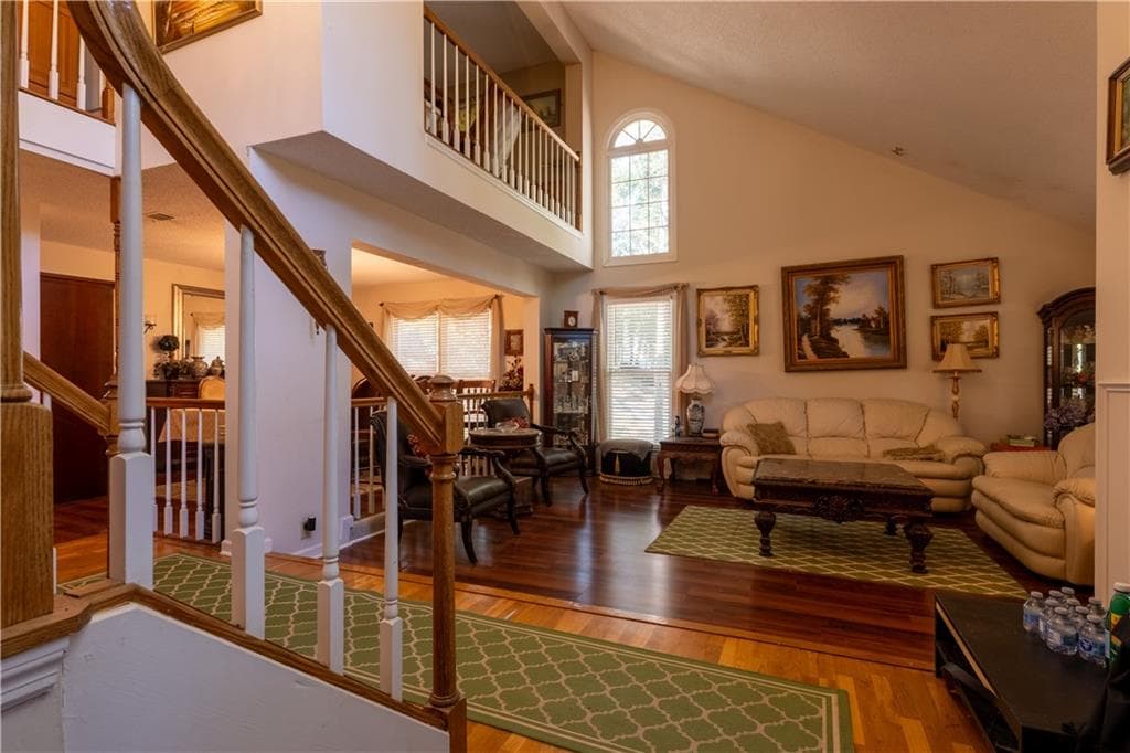 5 bedroom, 4 bathroom, 4,804 sq ft single family residence for sale at 5030 Forest Run Trace, Johns Creek, GA 30022 — photo 3