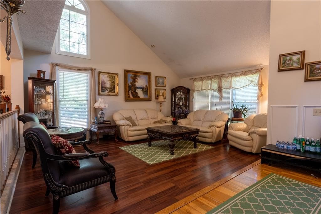 5 bedroom, 4 bathroom, 4,804 sq ft single family residence for sale at 5030 Forest Run Trace, Johns Creek, GA 30022 — photo 4