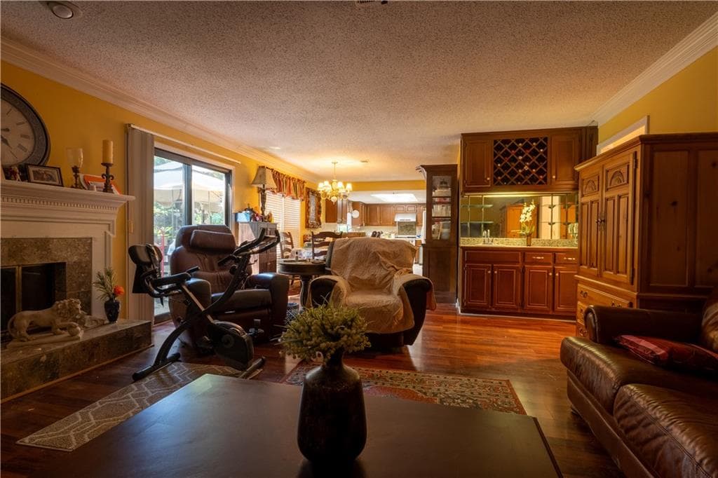 5 bedroom, 4 bathroom, 4,804 sq ft single family residence for sale at 5030 Forest Run Trace, Johns Creek, GA 30022 — photo 10