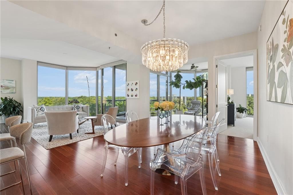 2 bedroom, 3 bathroom, 1,680 sq ft condominium for sale at 2795 Peachtree Road 1001, Atlanta, GA 30305 — photo 2
