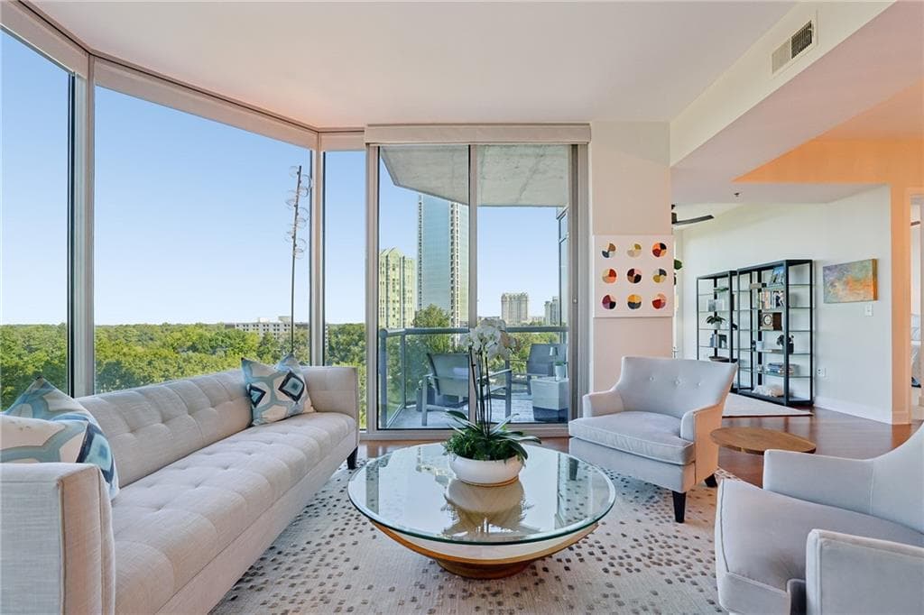 2 bedroom, 3 bathroom, 1,680 sq ft condominium for sale at 2795 Peachtree Road 1001, Atlanta, GA 30305 — photo 9