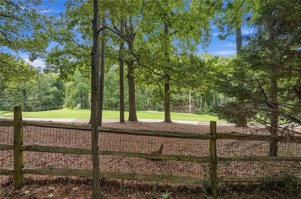 4 bedroom, 3 bathroom, 3,040 sq ft single family residence for sale at 2955 Ascot Lane, Roswell, GA 30076 — photo 3