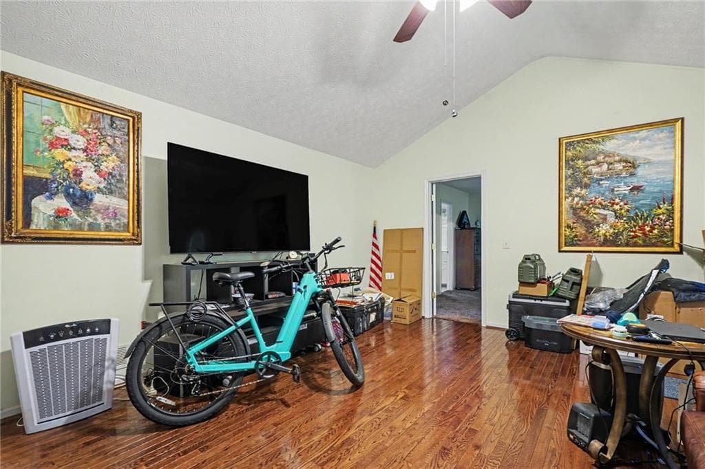 2 bedroom, 2 bathroom, 1,377 sq ft single family residence under contract at 1204 Ridgecrest Drive, Winder, GA 30680 — photo 2