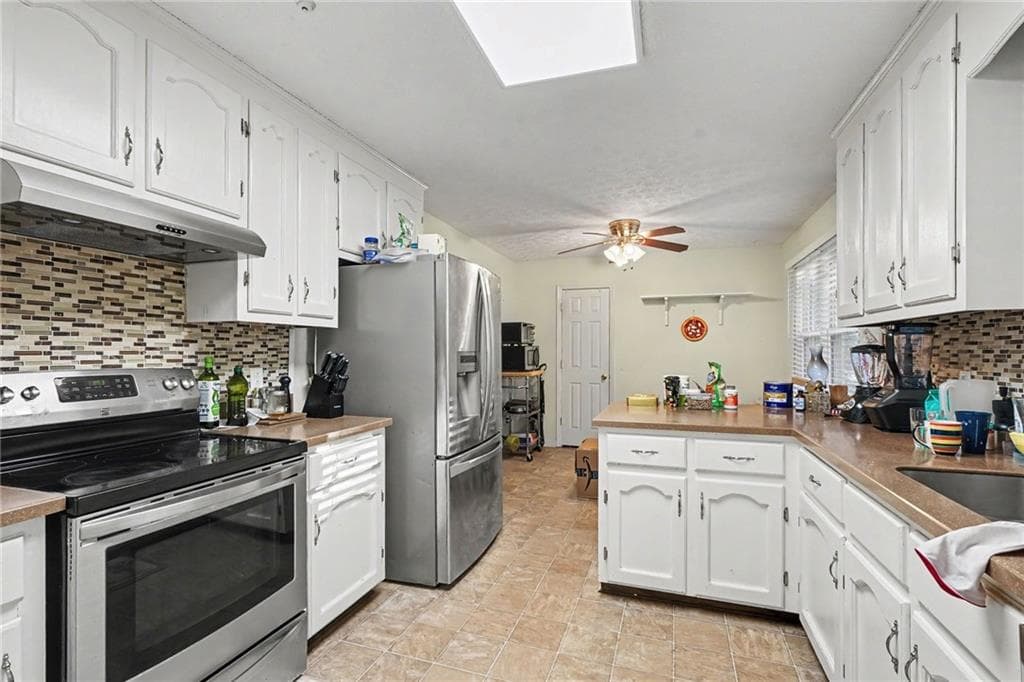 2 bedroom, 2 bathroom, 1,377 sq ft single family residence under contract at 1204 Ridgecrest Drive, Winder, GA 30680 — photo 3