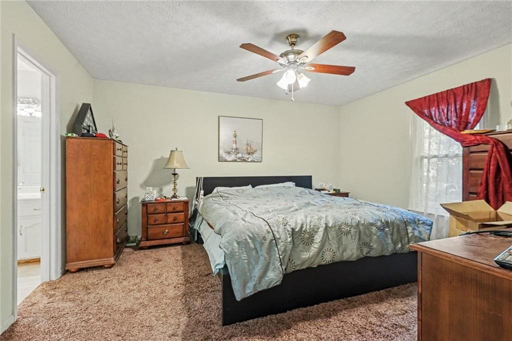 2 bedroom, 2 bathroom, 1,377 sq ft single family residence under contract at 1204 Ridgecrest Drive, Winder, GA 30680 — photo 4