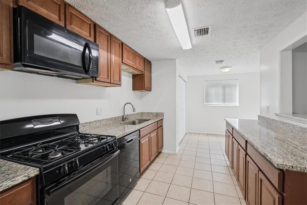 3 bedroom, 2 bathroom, 1,490 sq ft single family residence for sale at 1321 Muirforest Drive, Stone Mountain, GA 30088 — photo 4