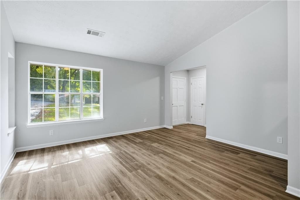 3 bedroom, 3 bathroom, 1,706 sq ft single family residence for sale at 3910 Dalhouise Lane, Decatur, GA 30034 — photo 6