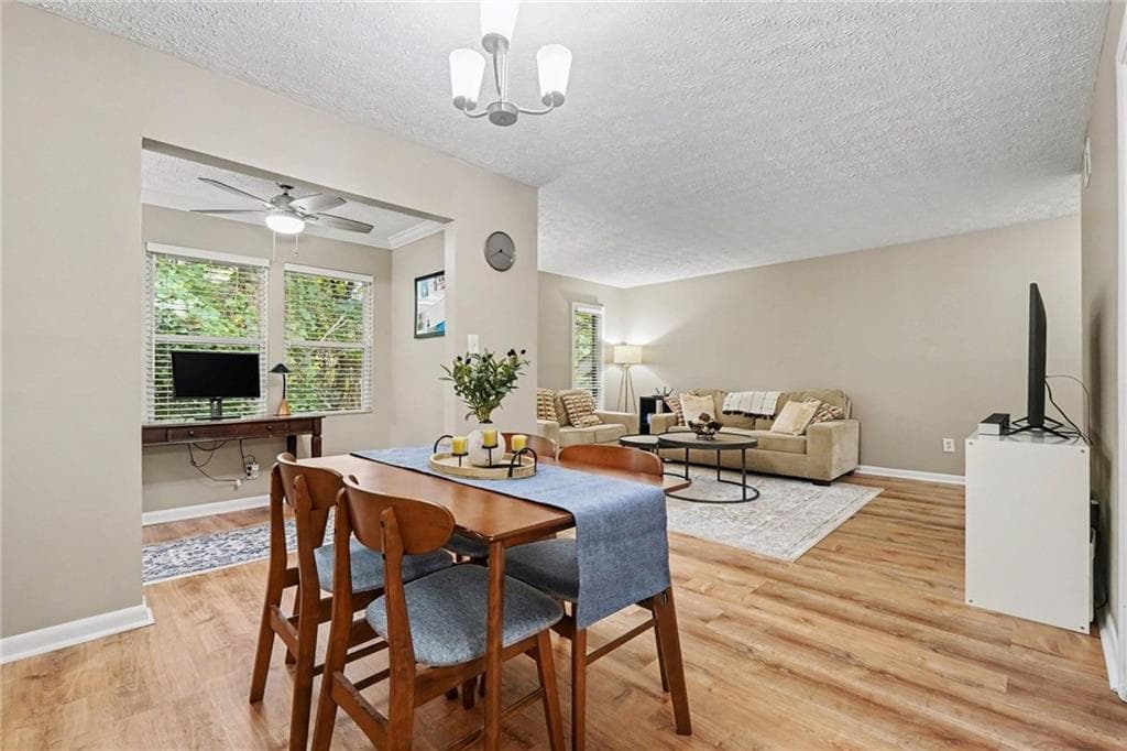 1 bedroom, 1 bathroom, 748 sq ft condominium for sale at 5157 Roswell Road 8, Sandy Springs, GA 30342 — photo 10