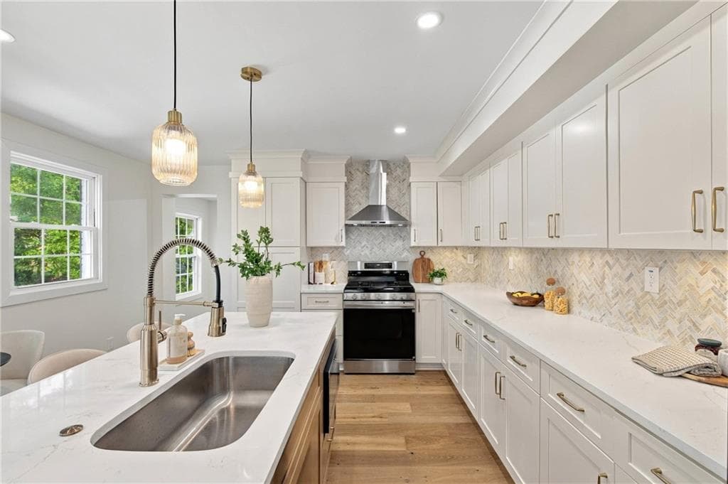 3 bedroom, 2 bathroom, 1,613 sq ft single family residence for sale at 2055 Marco Drive, Decatur, GA 30032 — photo 3