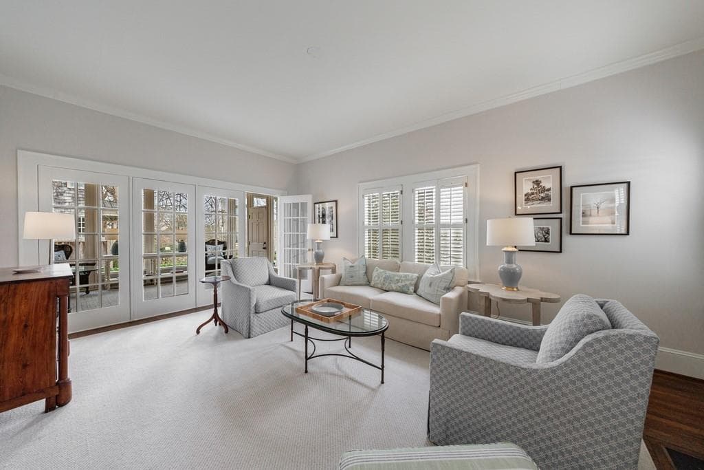 4 bedroom, 3 bathroom, 3,058 sq ft single family residence under contract at 241 Lakeview Avenue, Atlanta, GA 30305 — photo 6