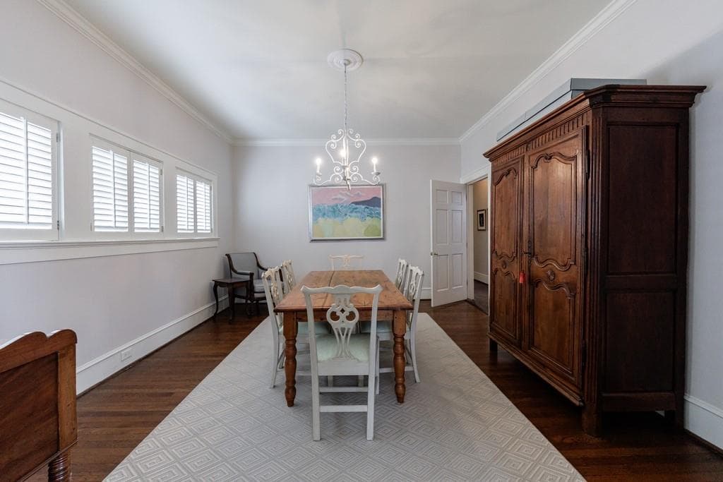 4 bedroom, 3 bathroom, 3,058 sq ft single family residence under contract at 241 Lakeview Avenue, Atlanta, GA 30305 — photo 8