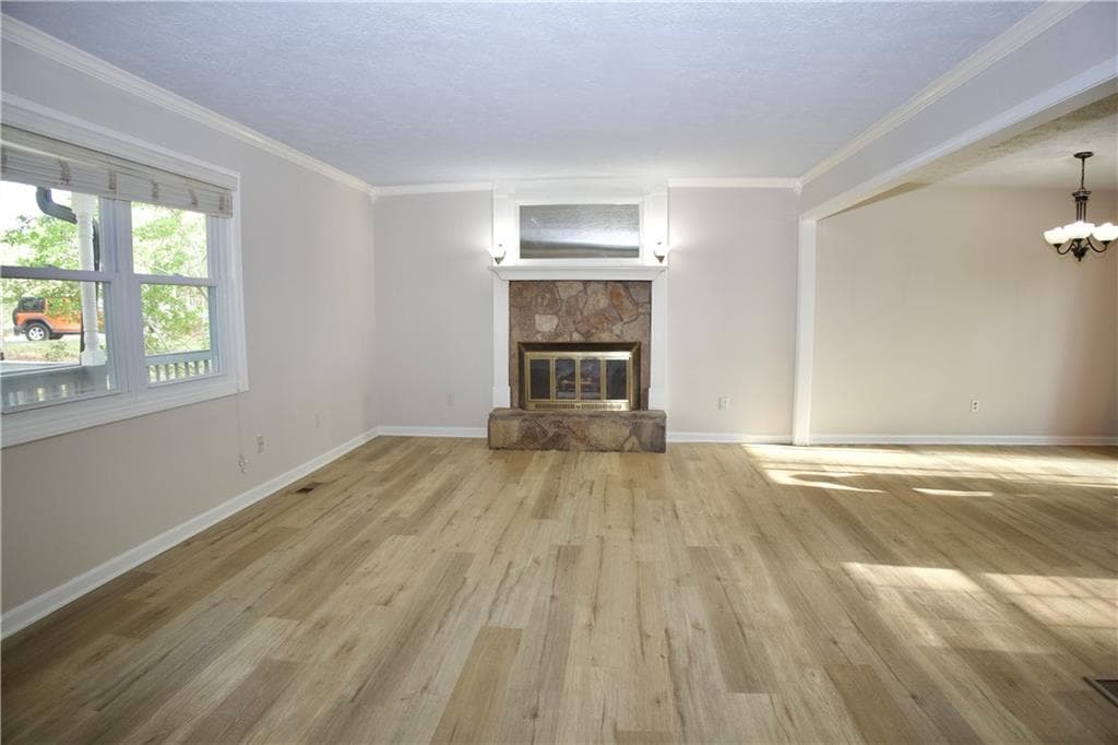 3 bedroom, 3 bathroom, 2,404 sq ft single family residence under contract at 2955 Flowers Drive, Douglasville, GA 30135 — photo 4
