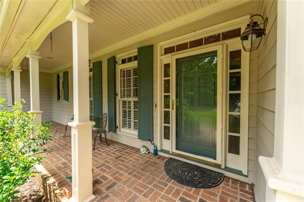 4 bedroom, 4 bathroom, 7,642 sq ft single family residence for sale at 3201 Shaw Road, Marietta, GA 30066 — photo 2