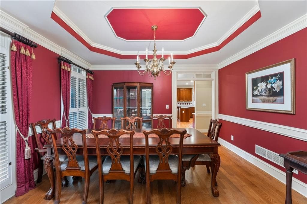 4 bedroom, 4 bathroom, 7,642 sq ft single family residence for sale at 3201 Shaw Road, Marietta, GA 30066 — photo 6