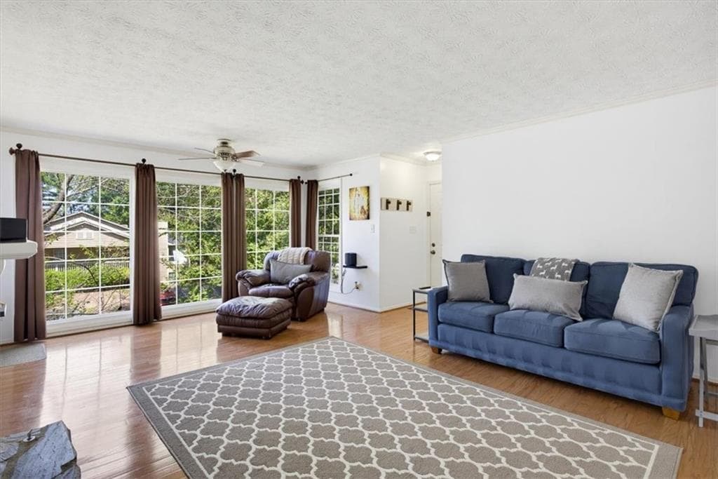 2 bedroom, 2 bathroom, 1,150 sq ft condominium for sale at 704 Country Park Drive, Smyrna, GA 30080 — photo 9