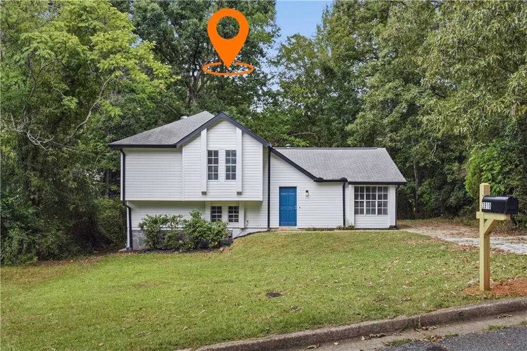 3 bedroom, 3 bathroom, 1,706 sq ft single family residence for sale at 3910 Dalhouise Lane, Decatur, GA 30034