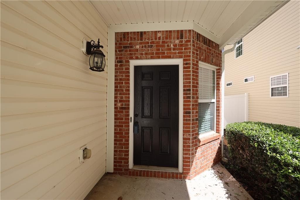 3 bedroom, 3 bathroom, 1,808 sq ft single family residence for sale at 2610 Cottage View Way, Cumming, GA 30040 — photo 3