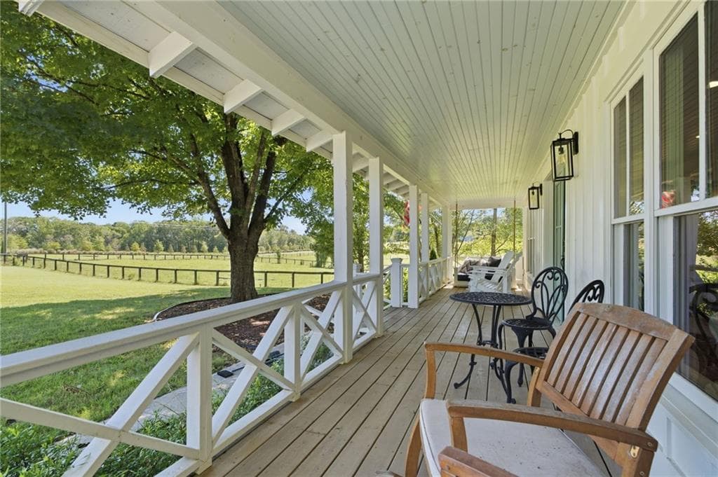 4 bedroom, 3 bathroom, 2,442 sq ft single family residence for sale at 5425 Howard Road, Cumming, GA 30040 — photo 6