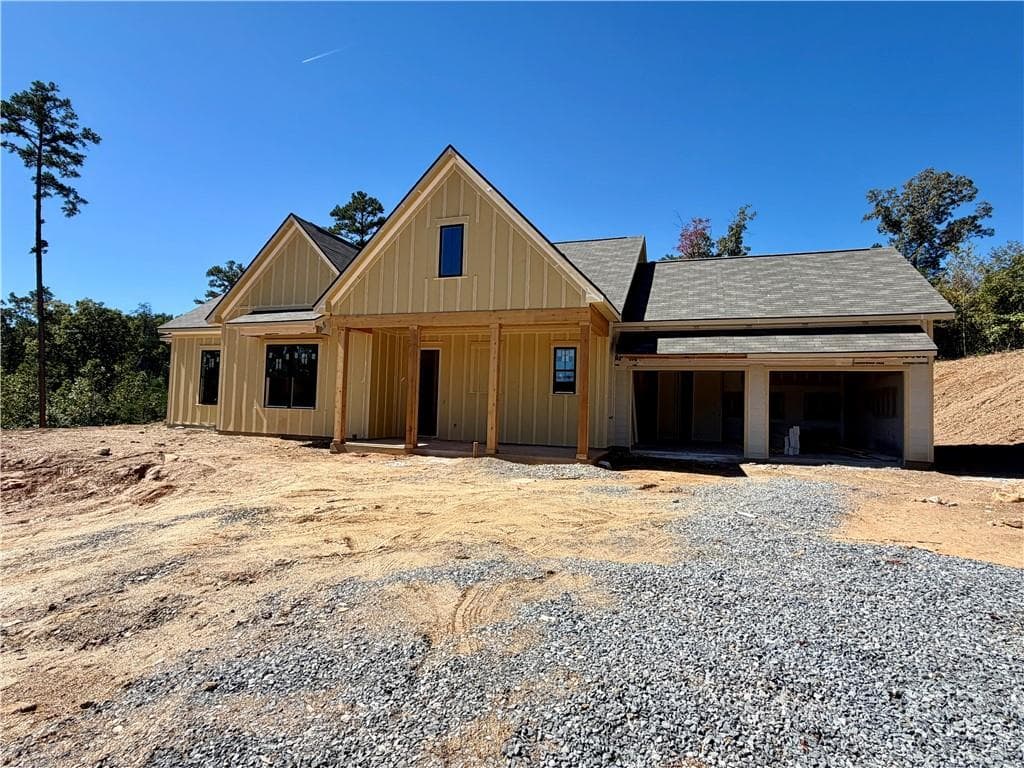 3 bedroom, 2 bathroom, 1,835 sq ft single family residence for sale at 35 Blue Mountain Road, Morganton, GA 30560 — photo 4