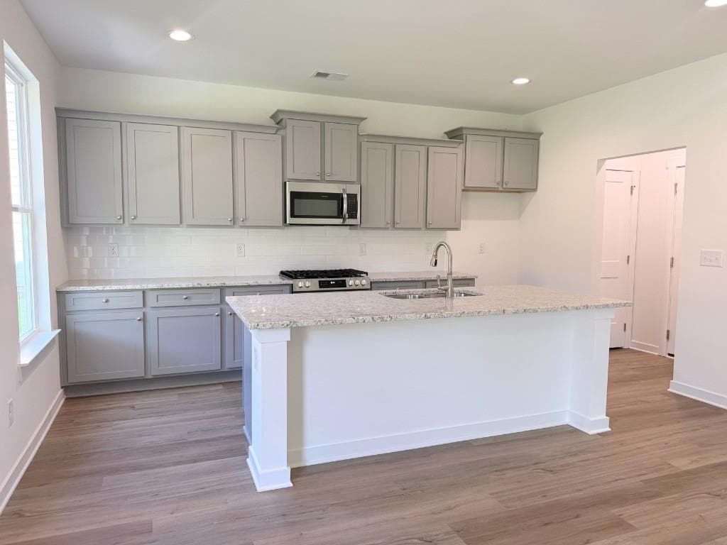 4 bedroom, 3 bathroom, 2,340 sq ft single family residence for sale at 58 Purackal Lane, Statham, GA 30666 — photo 6