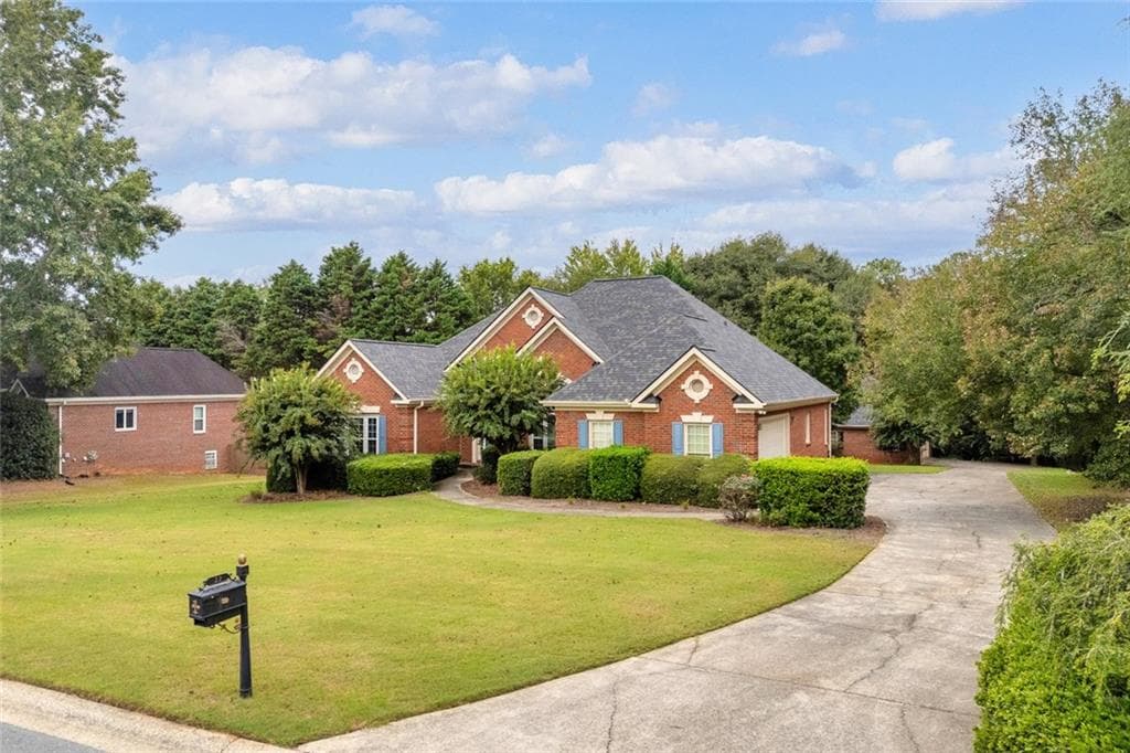 4 bedroom, 3 bathroom, 2,691 sq ft single family residence for sale at 22 St Ives Way, Winder, GA 30680