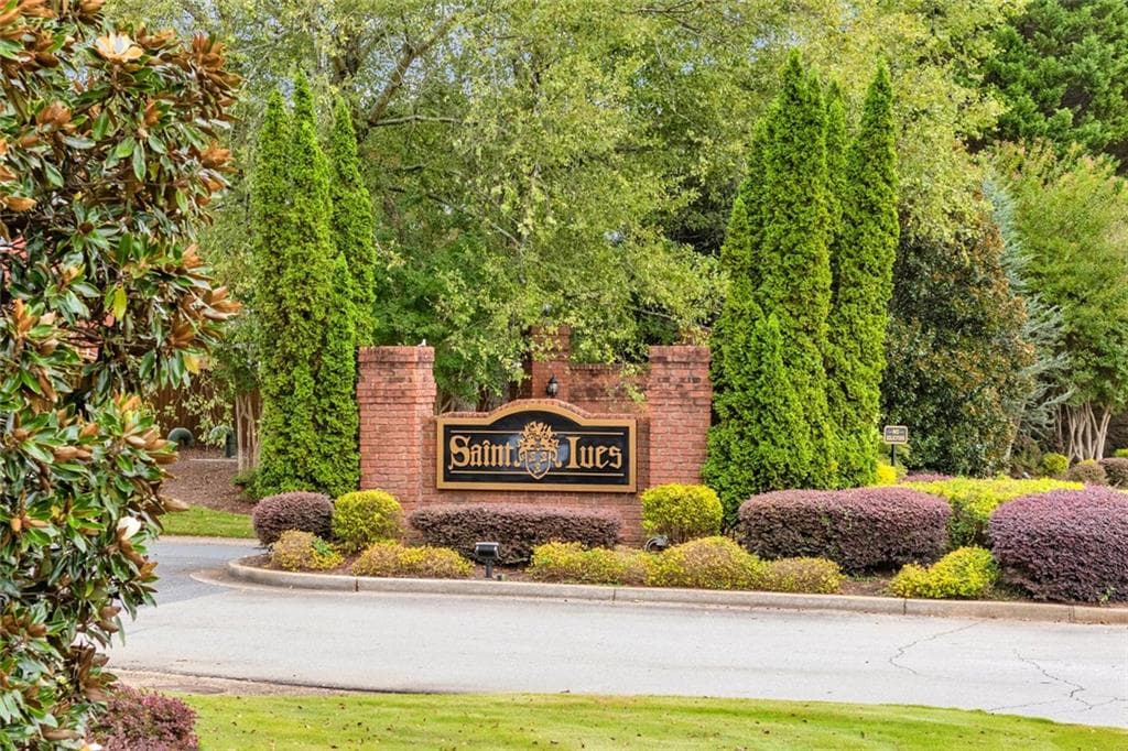 4 bedroom, 3 bathroom, 2,691 sq ft single family residence for sale at 22 St Ives Way, Winder, GA 30680 — photo 9