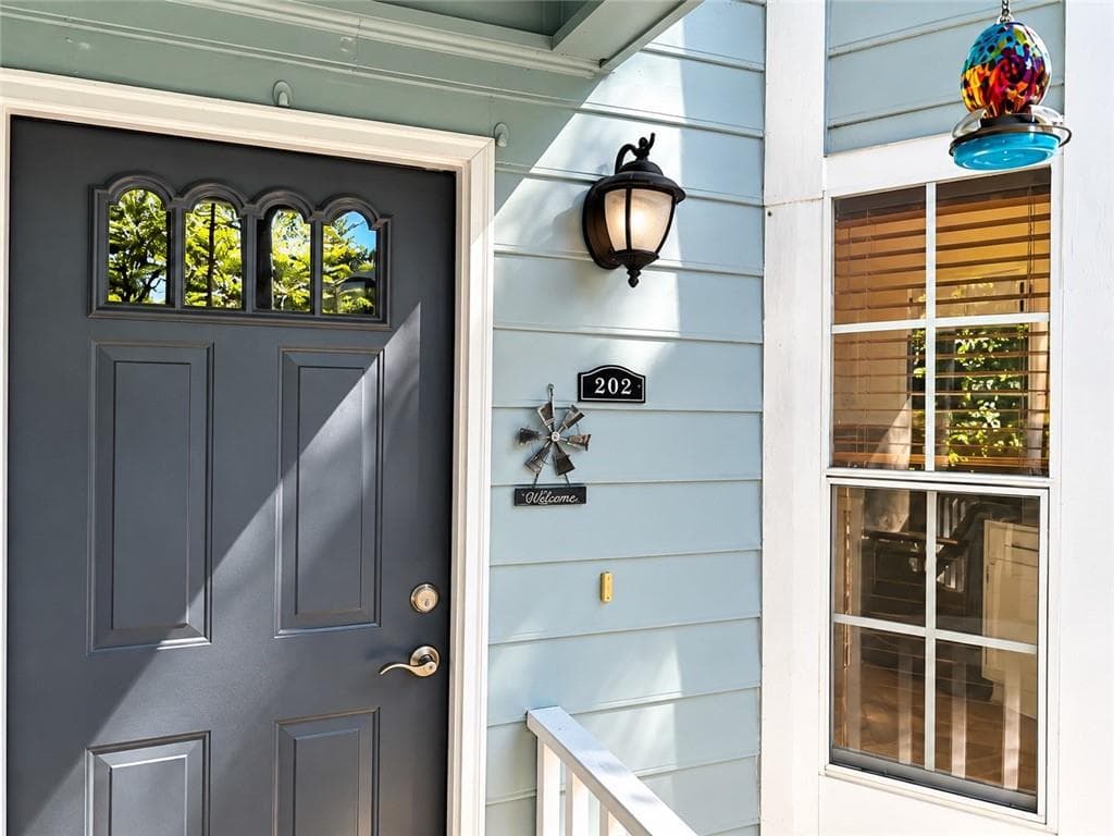 2 bedroom, 2 bathroom, 1,140 sq ft condominium for sale at 3920 Riverlook Parkway 202, Marietta, GA 30067 — photo 4